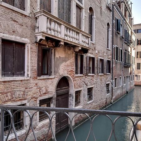 Canal View Suite In Rialto By Wonderful Italy Veneza Exterior foto